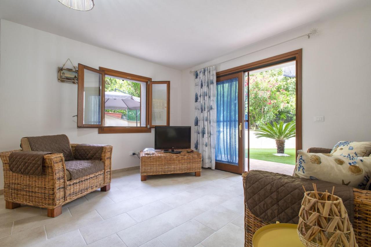 Soleluna Apartment Кастелсардо Екстериор снимка