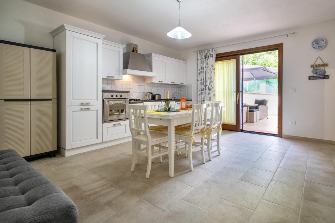 Soleluna Apartment Кастелсардо Екстериор снимка