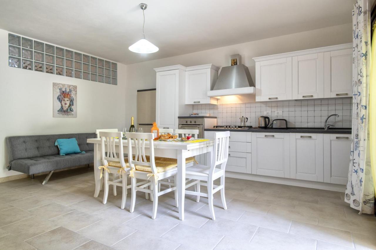 Soleluna Apartment Кастелсардо Екстериор снимка