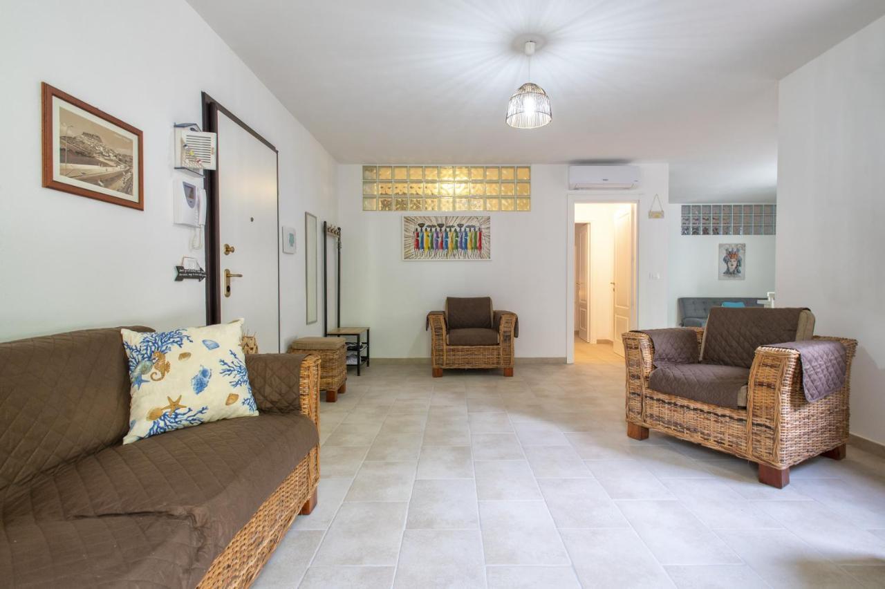 Soleluna Apartment Кастелсардо Екстериор снимка