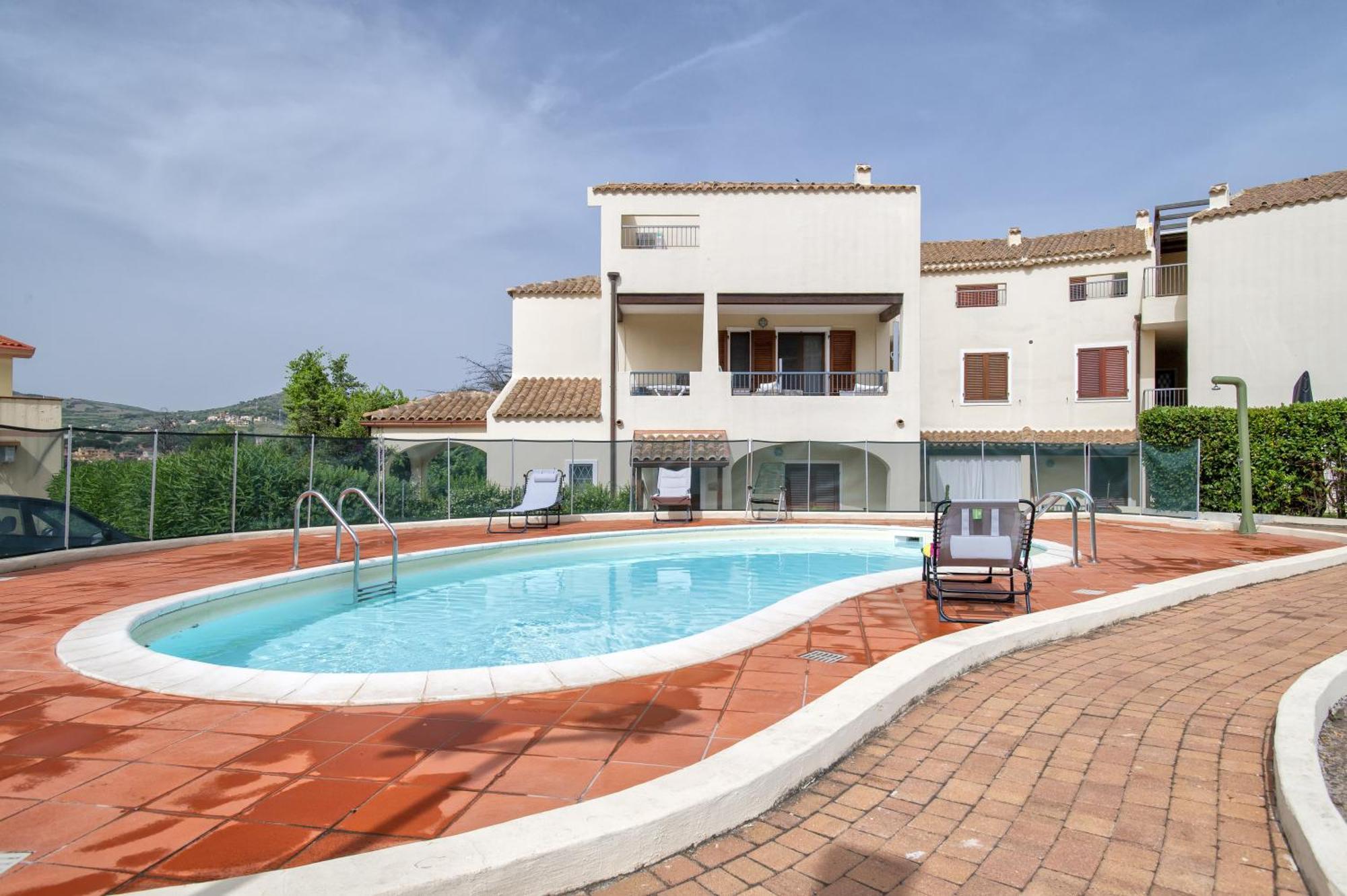 Soleluna Apartment Кастелсардо Екстериор снимка